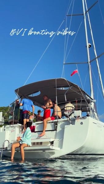 Boating vibes in the BVI ⛵️

Hanging out with good friends on a yacht in the islands should be a Doctor’s prescription for all round well being 🧘‍♀️

#weekendvibes #bvisailing #sailingvacation #nothingbutgoodtimes #horizonyachtcharters